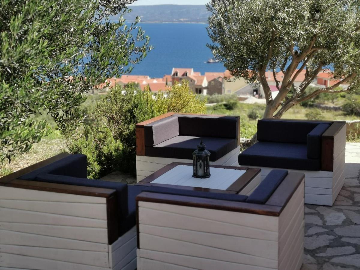 Holiday Home Vineyard House Bol Exterior photo